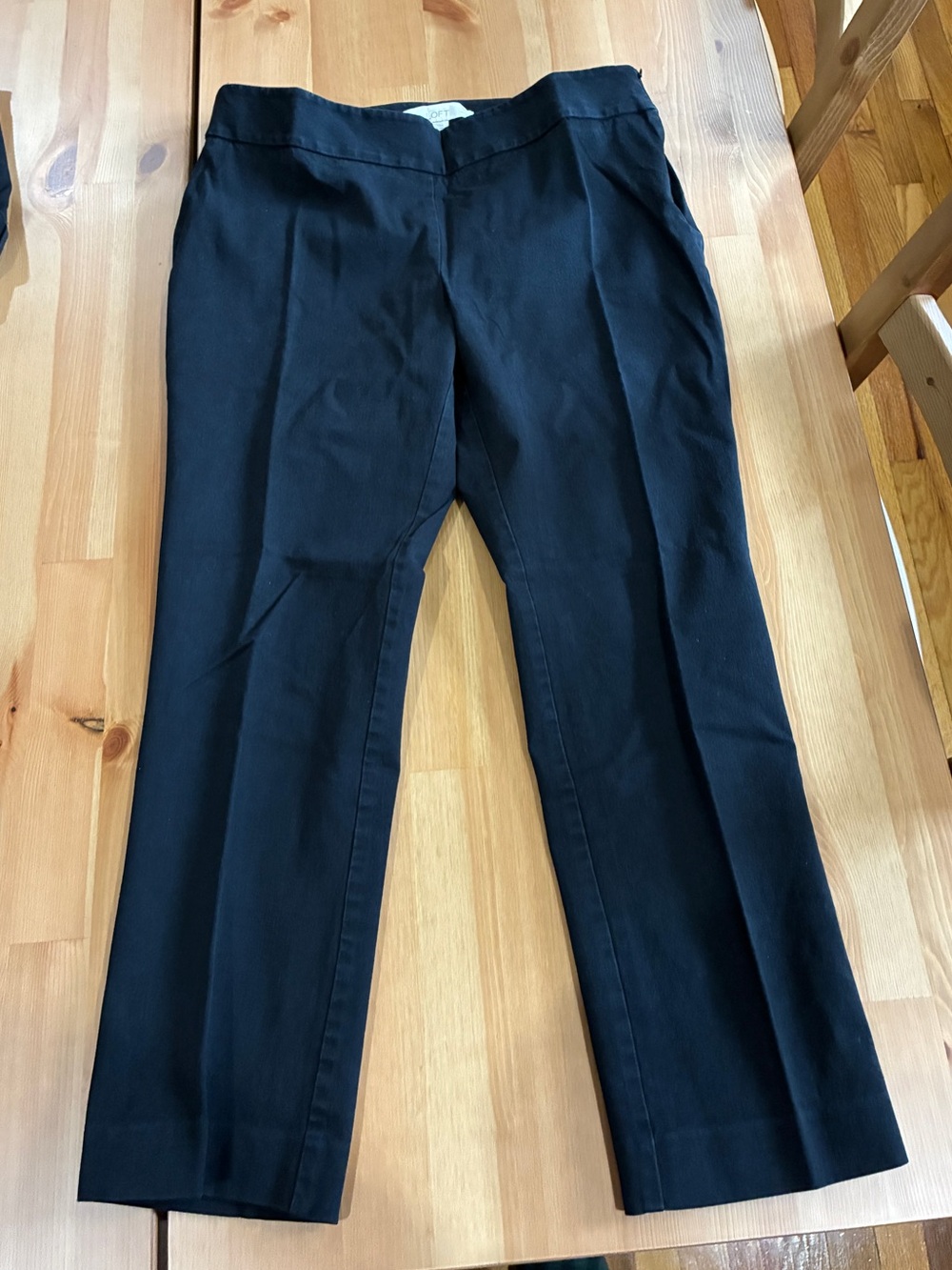 LOFT Black Capris Straight-Leg Dress Pants
